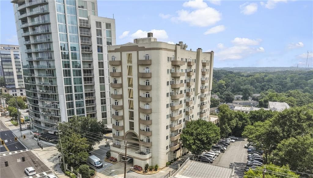 2 bedroom, 2 bathroom, 1,476 sq ft condominium for rent at 2161 Peachtree Road, Atlanta, GA 30309 for $2,500 a month — photo 1 of 26