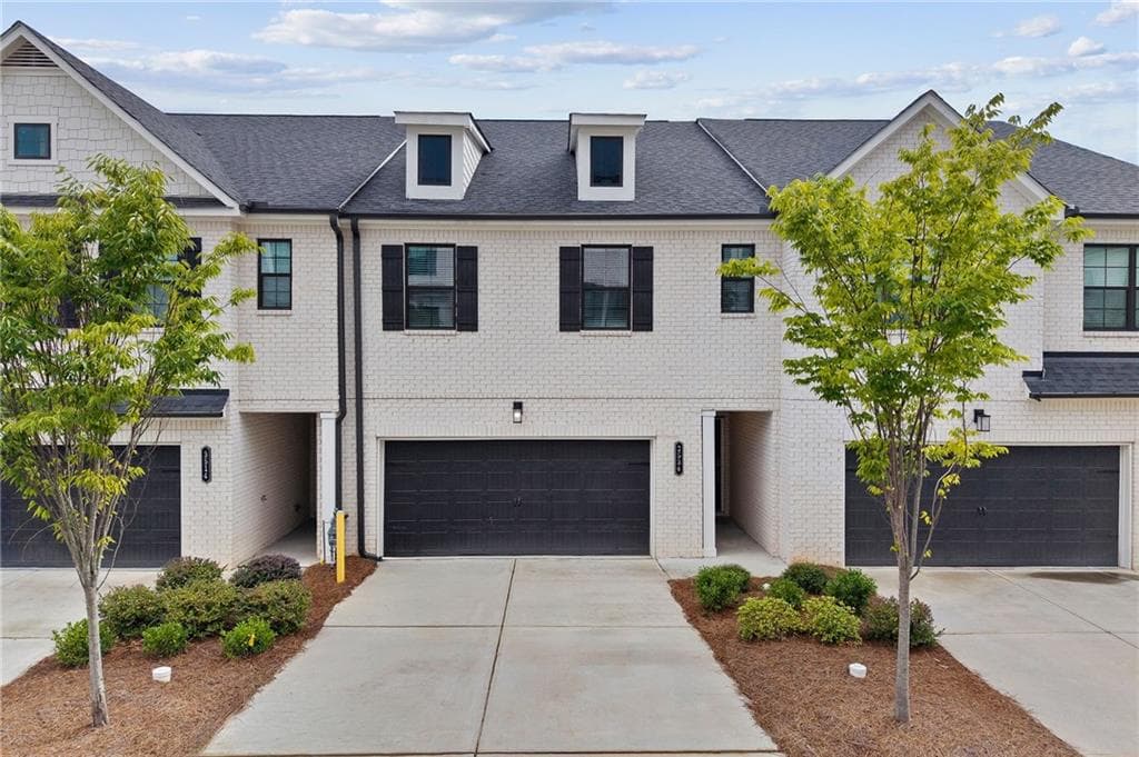 3 bedroom, 3 bathroom, 2,302 sq ft home for sale at 3524 Senna Road, Duluth, GA