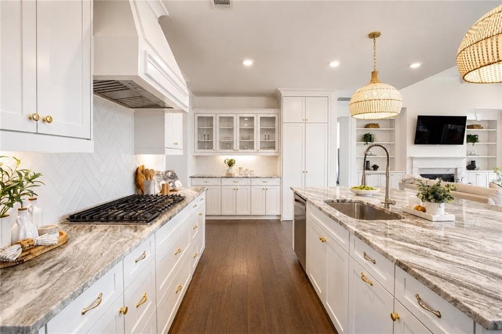 4 bedroom, 4 bathroom, 3,298 sq ft single family residence for sale at 2635 Yellowstone Farm Drive, Cumming, GA 30028 — photo 7