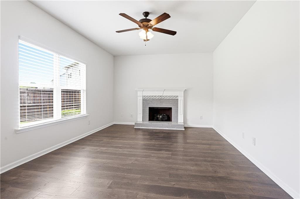 4 bedroom, 2 bathroom, 2,327 sq ft single family residence for sale at 77 Hamil Court, Cartersville, GA 30120 — photo 3