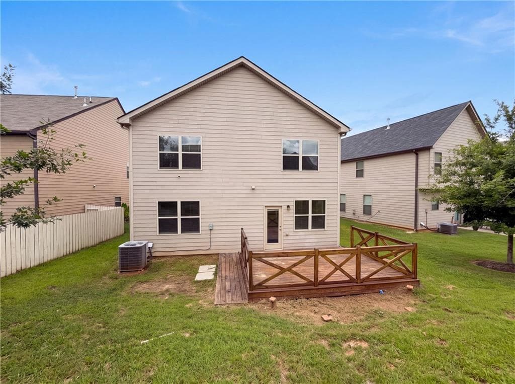 5 bedroom, 3 bathroom, 2,750 sq ft single family residence under contract at 2769 Trebek Court, Mcdonough, GA 30253 — photo 5