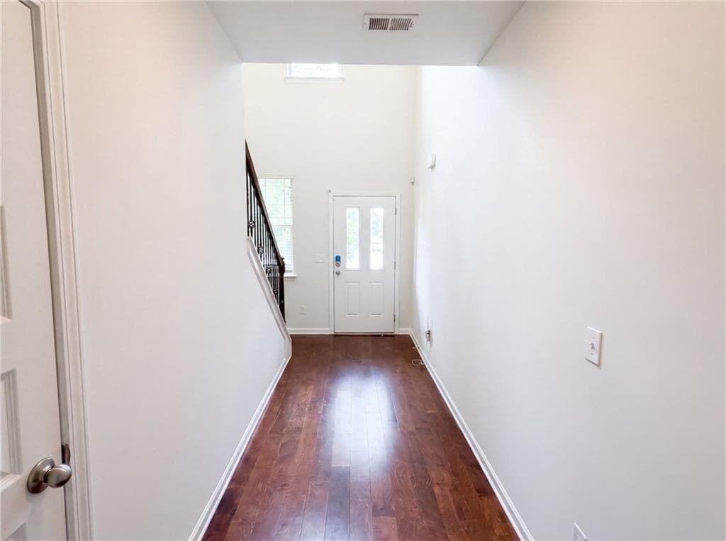 5 bedroom, 3 bathroom, 2,750 sq ft single family residence under contract at 2769 Trebek Court, Mcdonough, GA 30253 — photo 6