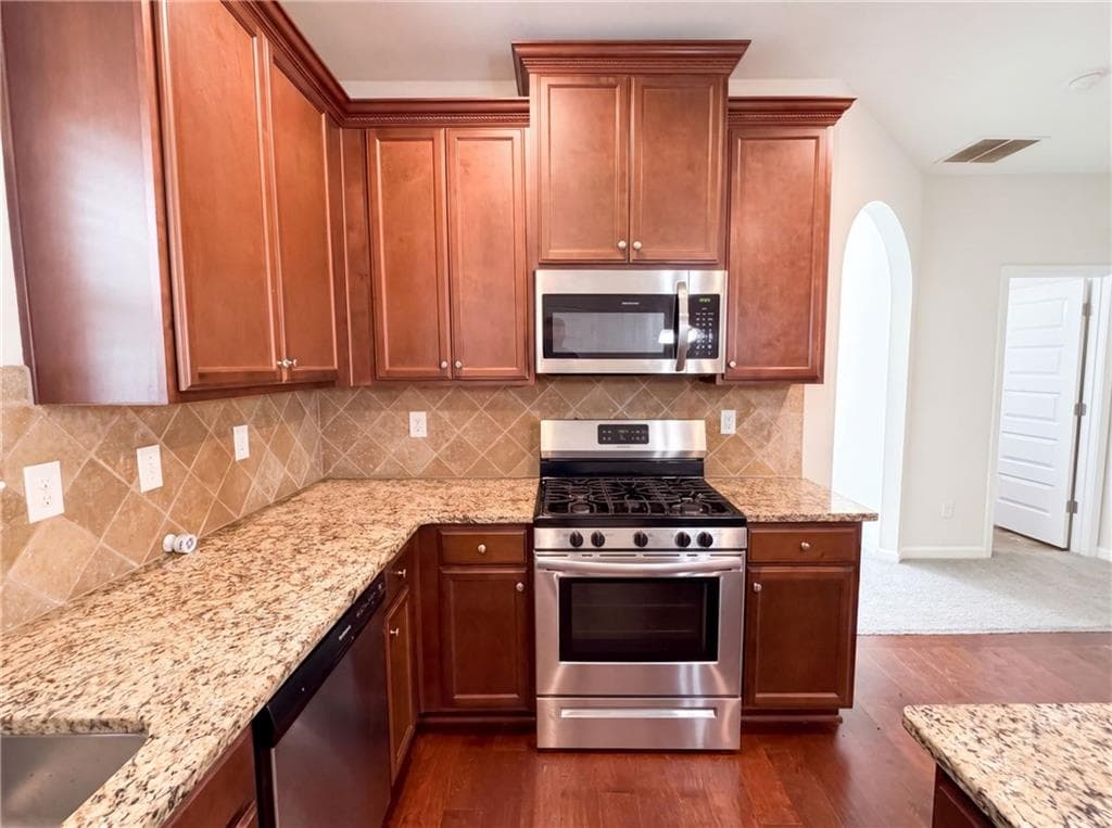 5 bedroom, 3 bathroom, 2,750 sq ft single family residence under contract at 2769 Trebek Court, Mcdonough, GA 30253 — photo 10