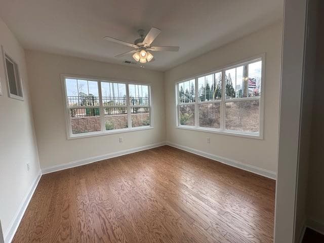 2 bedroom, 2 bathroom, 1,690 sq ft condominium for sale at 3705 Baguette Court 101, Cumming, GA 30028 — photo 10