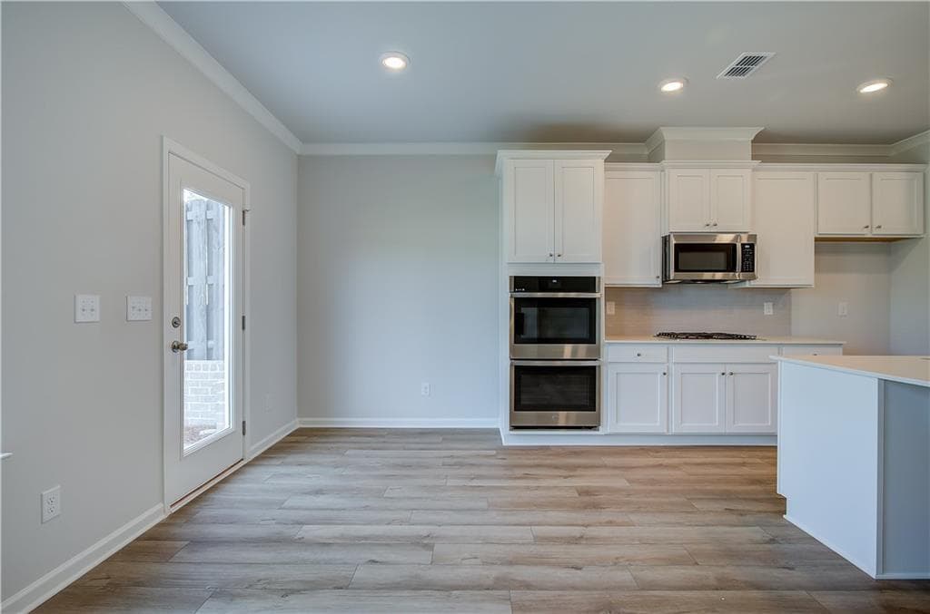 3 bedroom, 3 bathroom, 1,849 sq ft townhouse for sale at 3661 Donovan Circle, Loganville, GA 30052 — photo 9