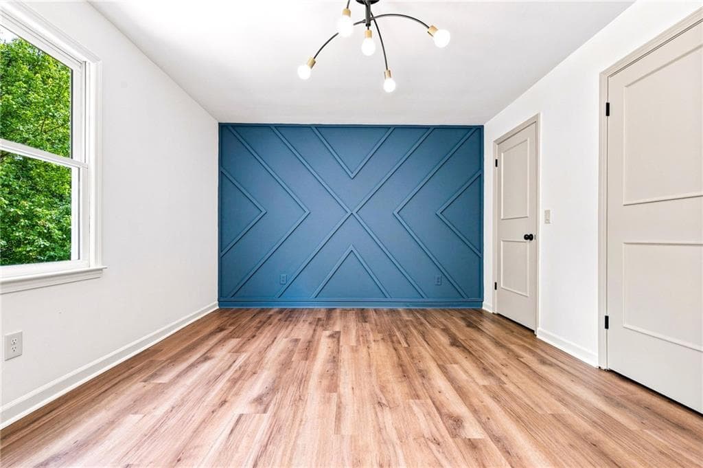 3 bedroom, 2 bathroom, 1,562 sq ft single family residence for sale at 549 Rivercrest Drive, Woodstock, GA 30188 — photo 8