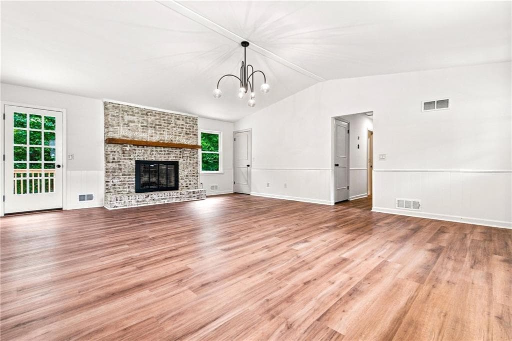 3 bedroom, 2 bathroom, 1,562 sq ft single family residence for sale at 549 Rivercrest Drive, Woodstock, GA 30188 — photo 10