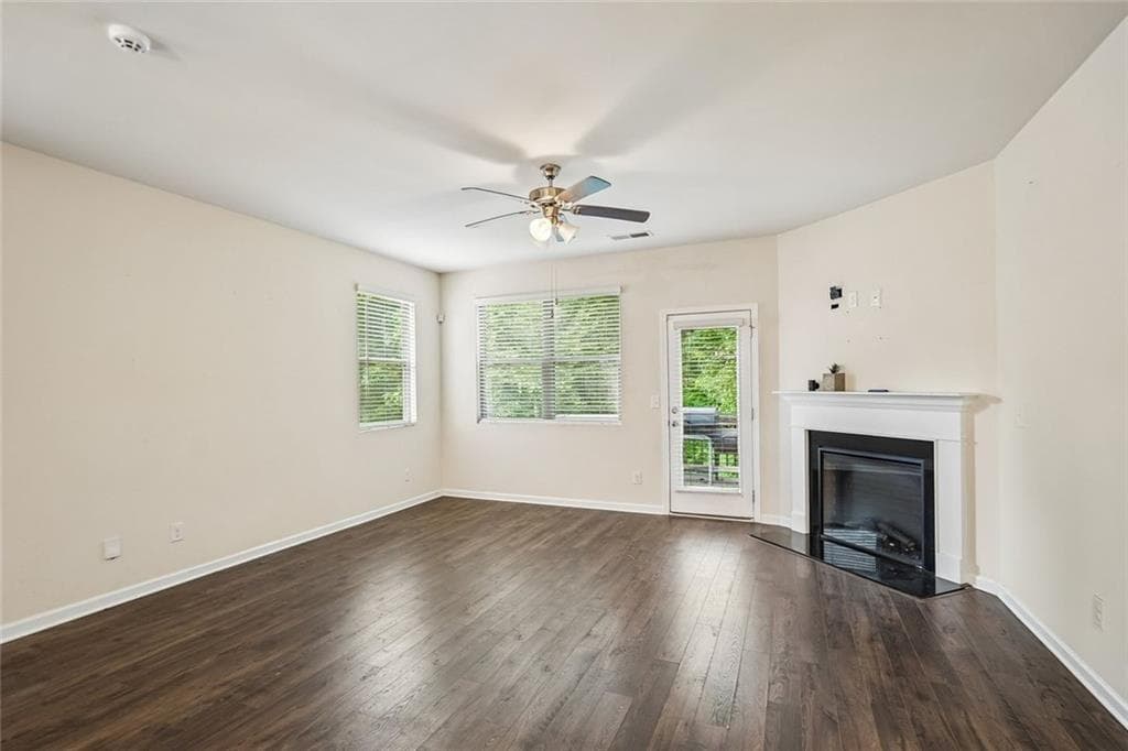 5 bedroom, 4 bathroom, 2,466 sq ft single family residence for sale at 2045 Theberton Trail, Locust Grove, GA 30248 — photo 10