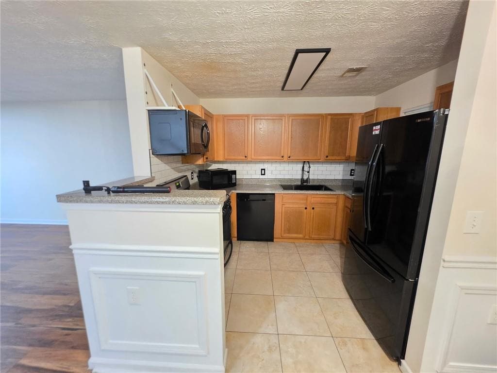 3 bedroom, 2 bathroom, 1,250 sq ft townhouse for sale at 1011 Estes Drive B2, Atlanta, GA 30310 — photo 7