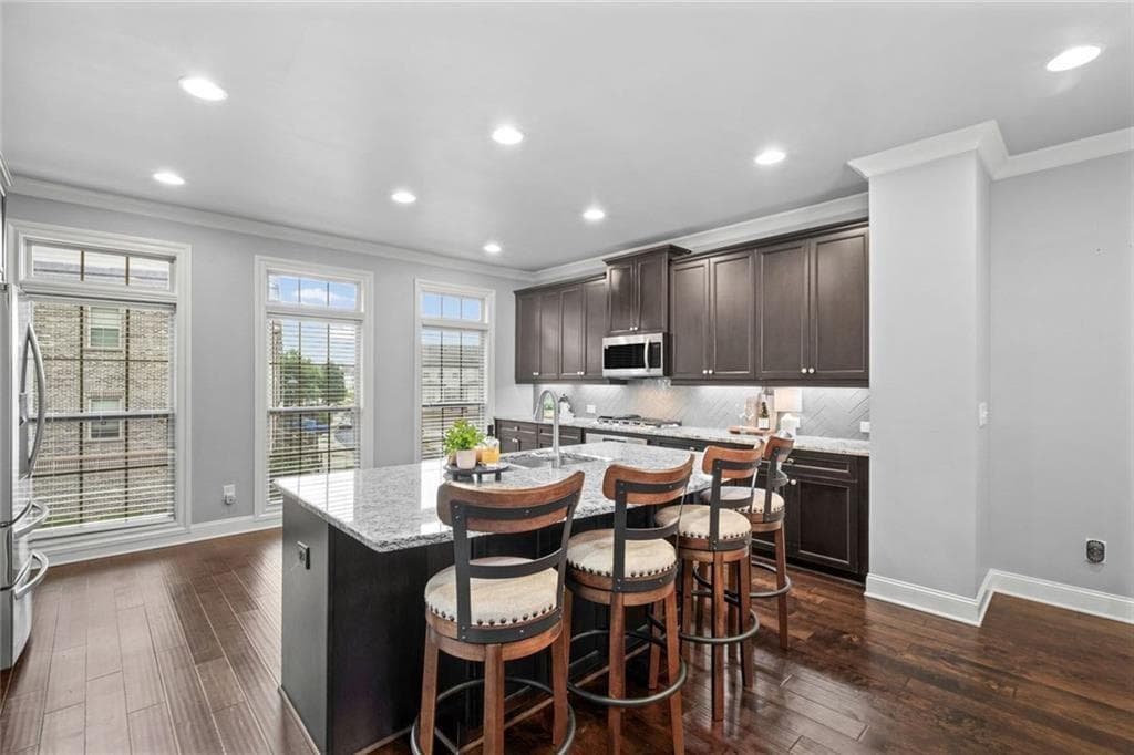 4 bedroom, 4 bathroom, 2,346 sq ft townhouse for sale at 1044 Township Square, Alpharetta, GA 30022 — photo 9
