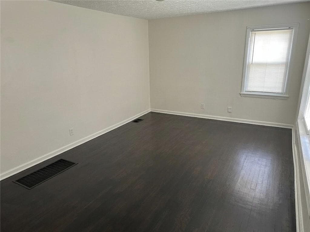 2 bedroom, 1 bathroom, 910 sq ft single family residence for sale at 1427 Westmont Road, Atlanta, GA 30311 — photo 6