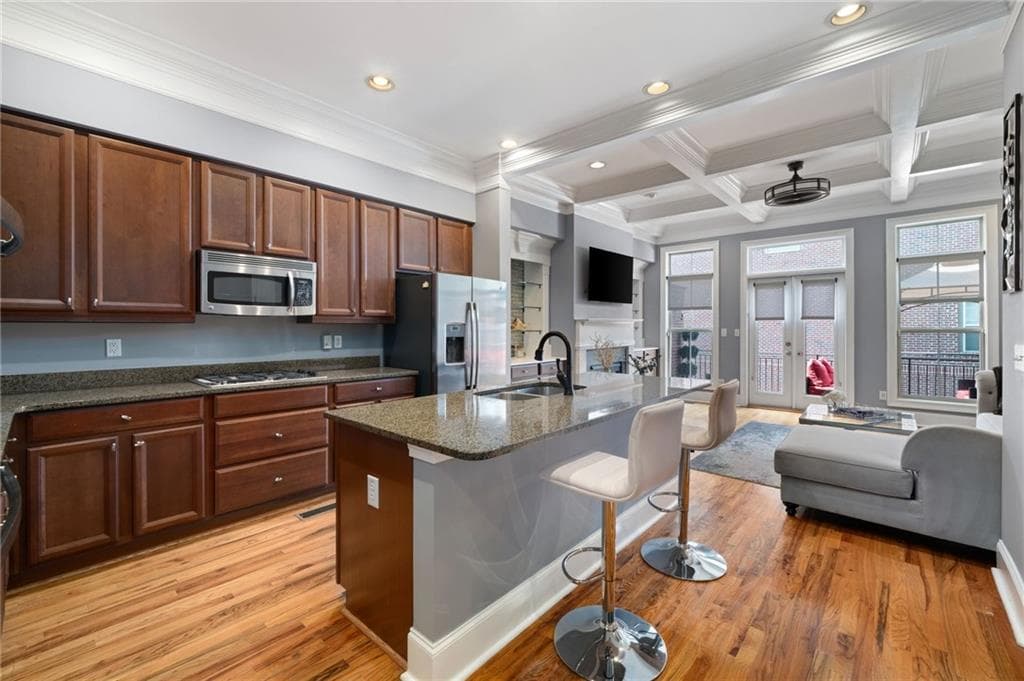 3 bedroom, 4 bathroom, 2,099 sq ft townhouse for sale at 2566 Crescent Park Court 634, Atlanta, GA 30339 — photo 2