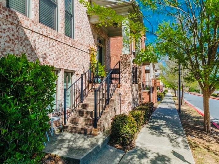 3 bedroom, 4 bathroom, 2,350 sq ft townhouse for rent at 836 Red Hart Lane, Alpharetta, GA 30004 for $2,790 a month — photo 2