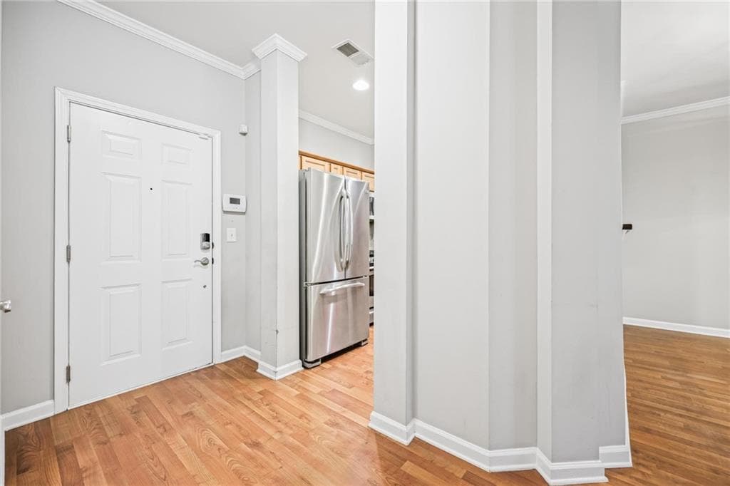 2 bedroom, 2 bathroom, 1,175 sq ft condominium for sale at 4805 W Village Way 2104, Smyrna, GA 30080 — photo 3