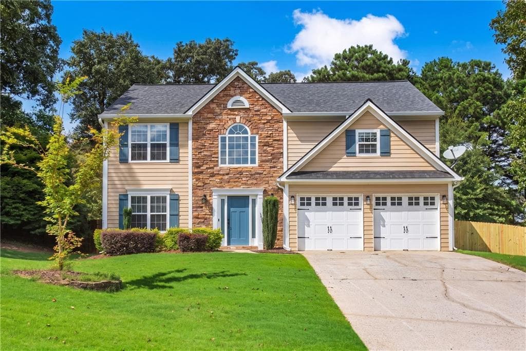 4 bedroom, 3 bathroom, 2,332 sq ft single family residence for rent at 1735 Berry Court, Cumming, GA 30041 for $2,700 a month — photo 1 of 26