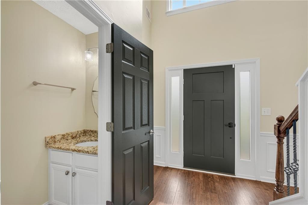 4 bedroom, 3 bathroom, 2,332 sq ft single family residence for rent at 1735 Berry Court, Cumming, GA 30041 for $2,700 a month — photo 4