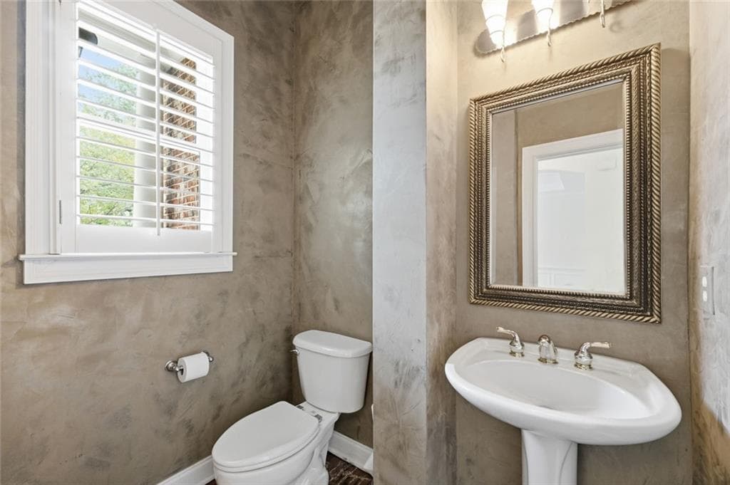 3 bedroom, 4 bathroom, 3,620 sq ft townhouse for sale at 5806 Riverstone Circle 10, Atlanta, GA 30339 — photo 5