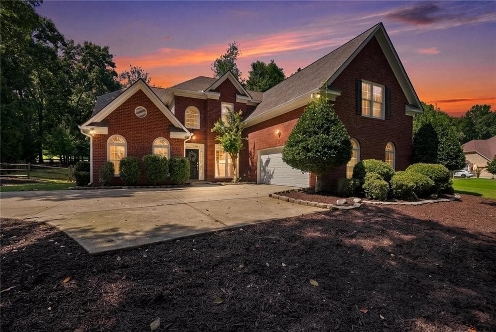5 bedroom, 5 bathroom, 3,122 sq ft single family residence for sale at 4485 Summerwood Drive, Cumming, GA 30041