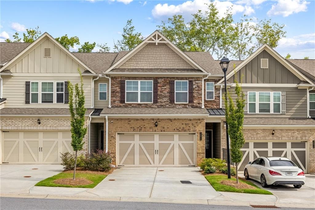 3 bedroom, 3 bathroom, 1,848 sq ft townhouse for sale at 1571 Summer Song Drive, Marietta, GA 30067 — photo 1 of 27