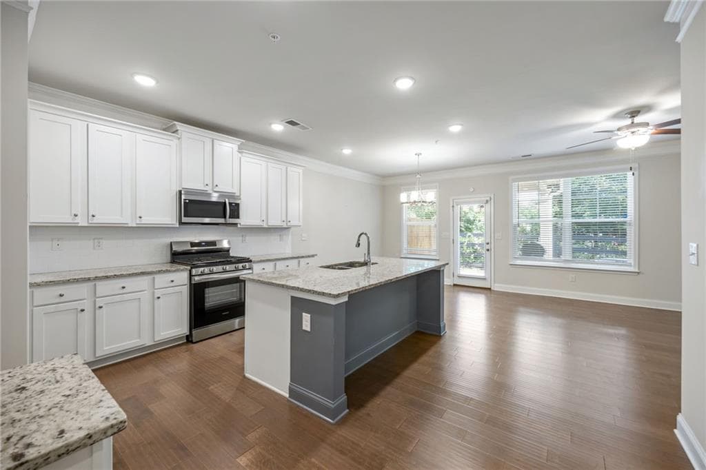 3 bedroom, 3 bathroom, 1,848 sq ft townhouse for sale at 1571 Summer Song Drive, Marietta, GA 30067 — photo 4