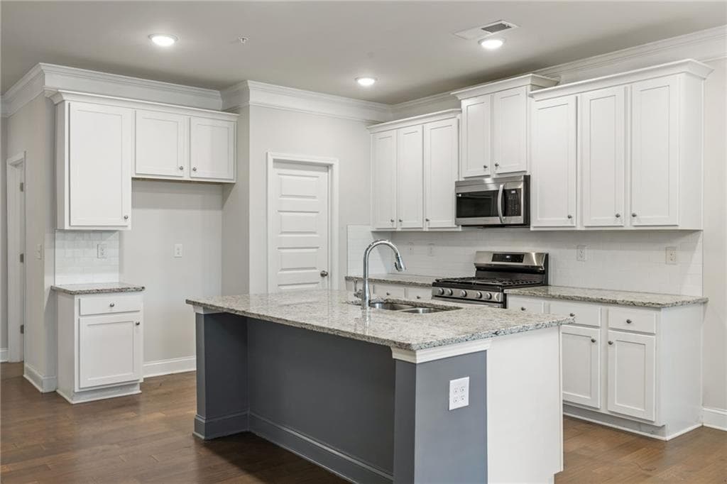 3 bedroom, 3 bathroom, 1,848 sq ft townhouse for sale at 1571 Summer Song Drive, Marietta, GA 30067 — photo 8