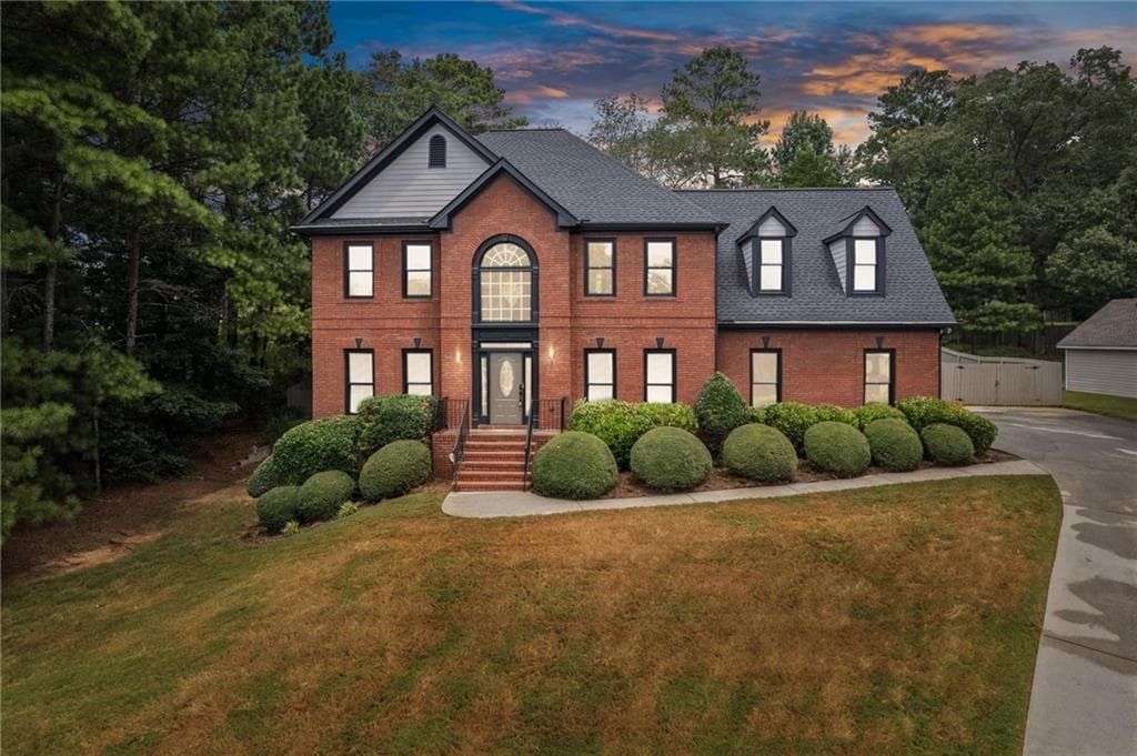 5 bedroom, 3 bathroom, 4,837 sq ft single family residence for sale at 2310 Pine Haven Court, Grayson, GA 30017 — photo 2
