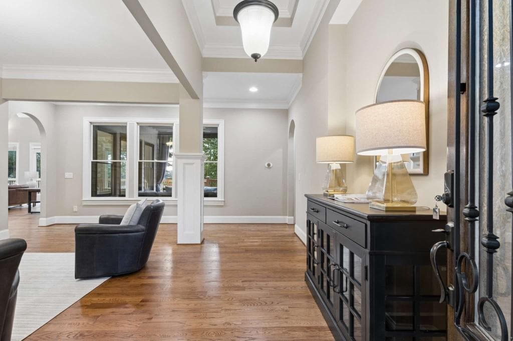 4 bedroom, 4 bathroom, 6,102 sq ft single family residence for sale at 3330 Chimney Point Drive, Cumming, GA 30041 — photo 7