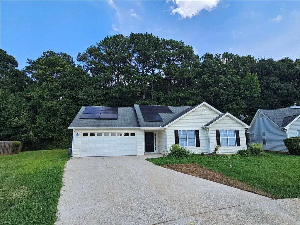 3 bedroom, 2 bathroom, 1,226 sq ft single family residence under contract at 603 Fieldcrest Drive, Mcdonough, GA 30253