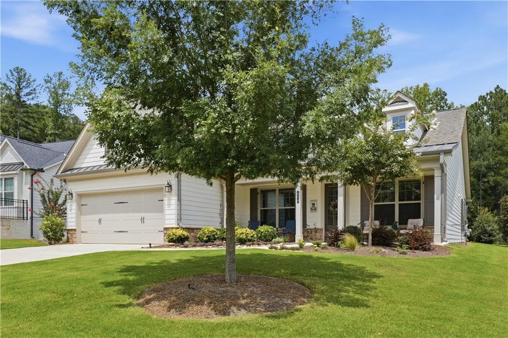2 bedroom, 2 bathroom, 2,114 sq ft single family residence for sale at 404 Northside Drive, Canton, GA 30115 — photo 2