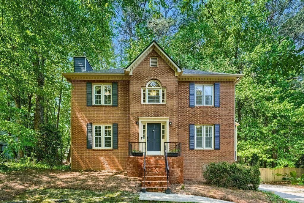 3 bedroom, 3 bathroom, 2,114 sq ft single family residence sold at 1504 Mill Creek Court, Marietta, GA 30008