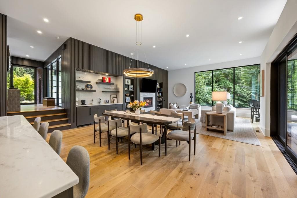 6 bedroom, 6 bathroom, 4,133 sq ft single family residence for sale at 2460 Howell Mill Road, Atlanta, GA 30318 — photo 6