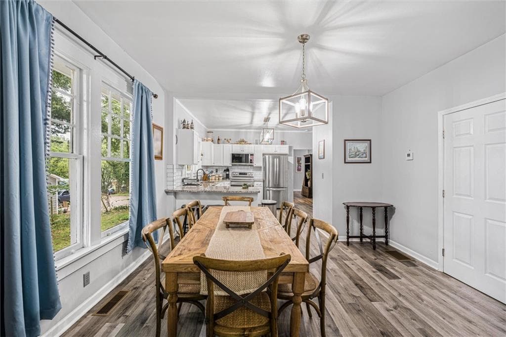 4 bedroom, 2 bathroom, 1,710 sq ft single family residence for sale at 21 Martin Luther King Jr Drive, Cartersville, GA 30120 — photo 10