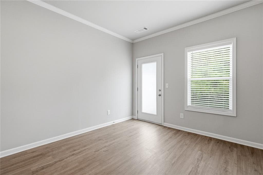 3 bedroom, 3 bathroom, 2,084 sq ft townhouse for sale at 5350 Fox Den Road, Oakwood, GA 30566 — photo 3
