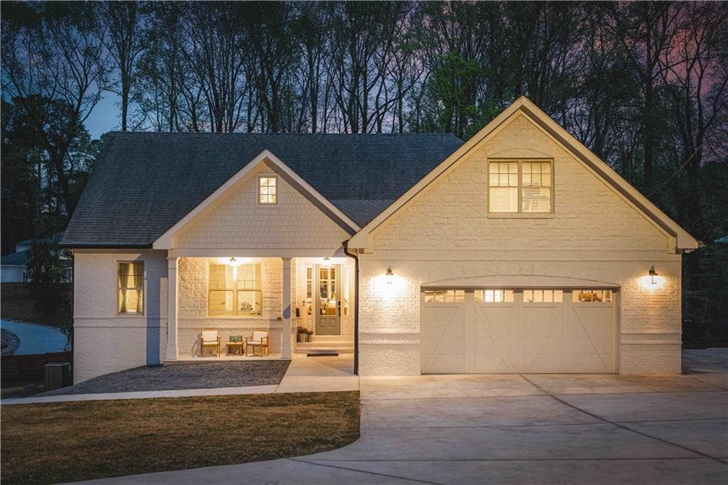 9 bedroom, 8 bathroom, 6,638 sq ft single family residence for sale at 5758 Williams Road, Norcross, GA 30093 — photo 7