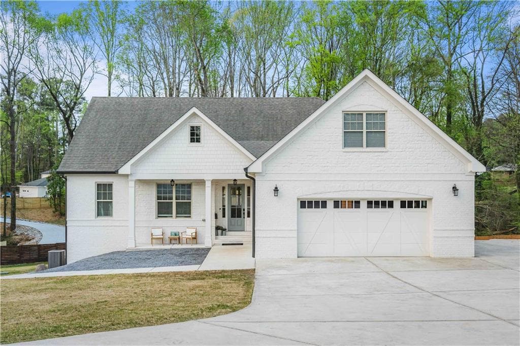 9 bedroom, 8 bathroom, 6,638 sq ft single family residence for sale at 5758 Williams Road, Norcross, GA 30093 — photo 8