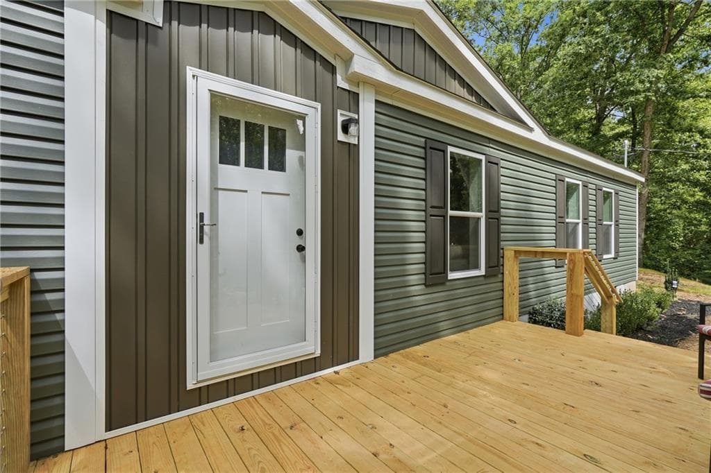 3 bedroom, 2 bathroom, 1,344 sq ft single family residence for sale at 67 Chastain Road, Sautee Nacoochee, GA 30571 — photo 2