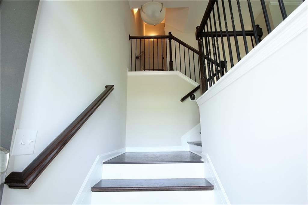4 bedroom, 4 bathroom, 2,269 sq ft townhouse for rent at 271 Northaven Avenue, Suwanee, GA 30024 for $2,700 a month — photo 2