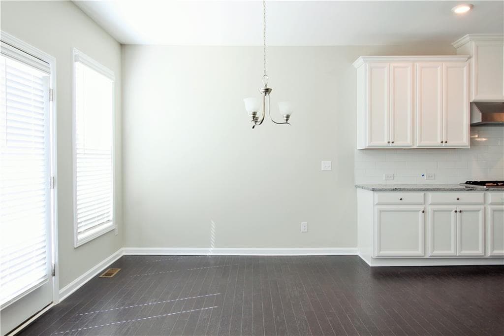 4 bedroom, 4 bathroom, 2,269 sq ft townhouse for rent at 271 Northaven Avenue, Suwanee, GA 30024 for $2,700 a month — photo 4