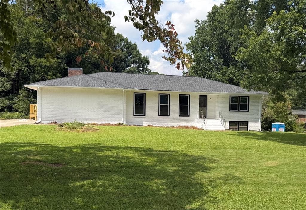 4 bedroom, 3 bathroom, 3,046 sq ft single family residence under contract at 242 Angla Drive Southeast, Smyrna, GA 30082