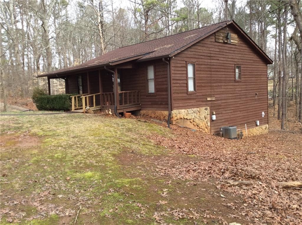 2 bedroom, 2 bathroom, 1,260 sq ft single family residence for sale at 3161 Marble Quarry Road, Canton, GA 30114 — photo 2