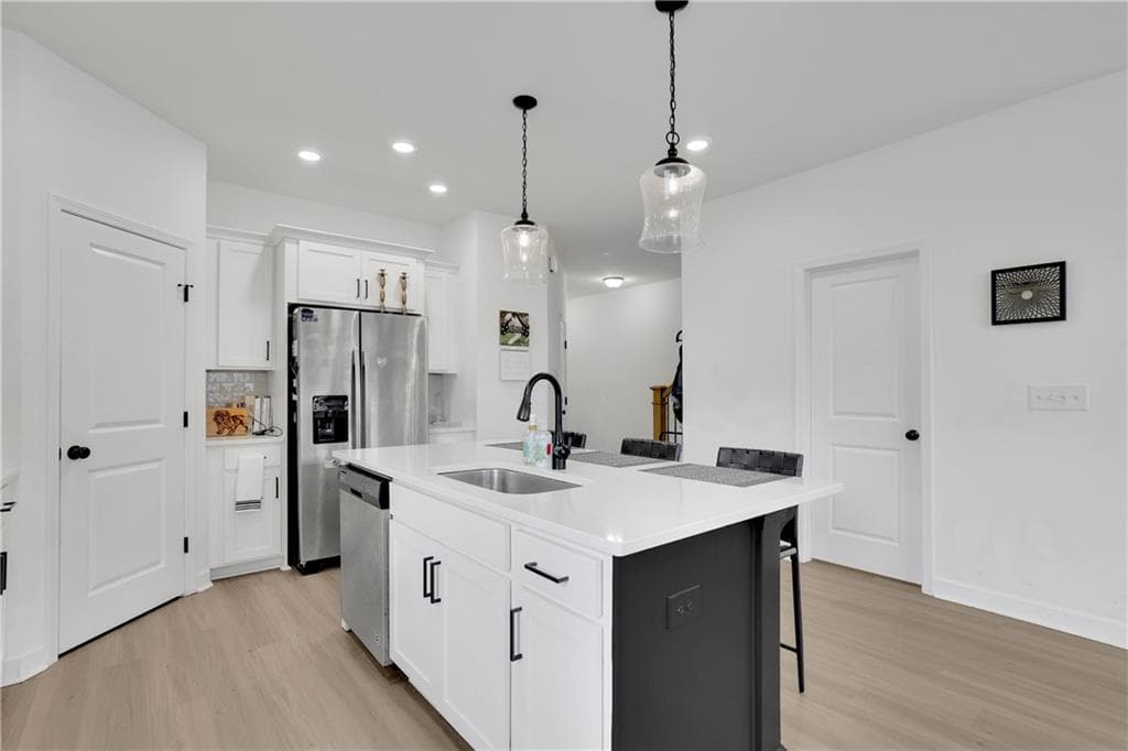 3 bedroom, 3 bathroom, 1,852 sq ft townhouse for sale at 2936 Edgemont Lane, Marietta, GA 30008 — photo 9