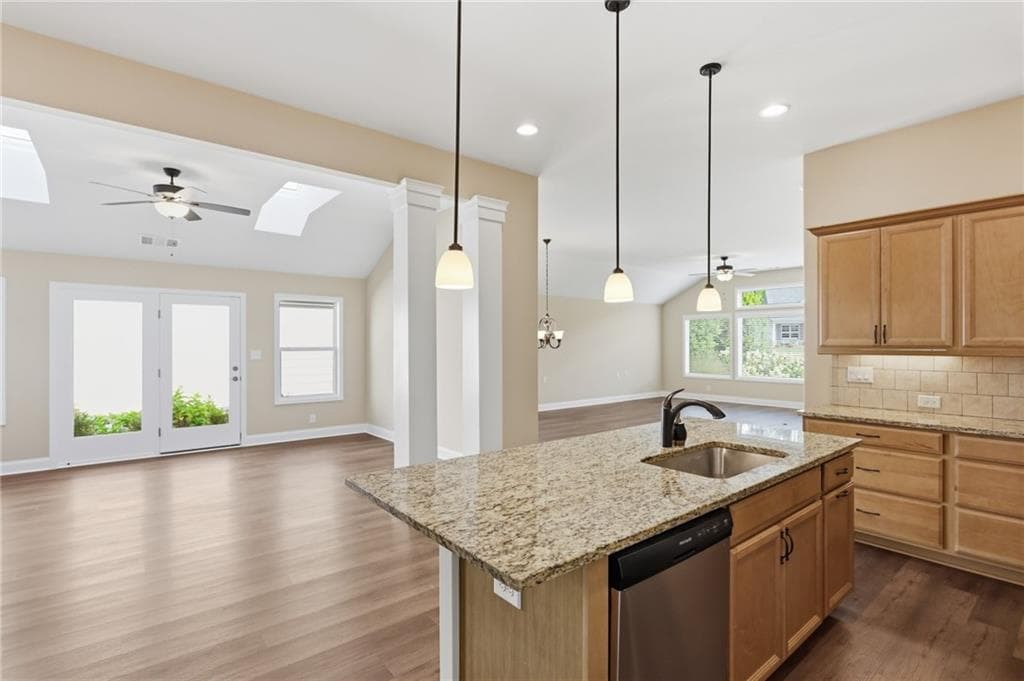 3 bedroom, 2 bathroom, 2,484 sq ft single family residence for sale at 23 Echols Bend, Hiram, GA 30141 — photo 7