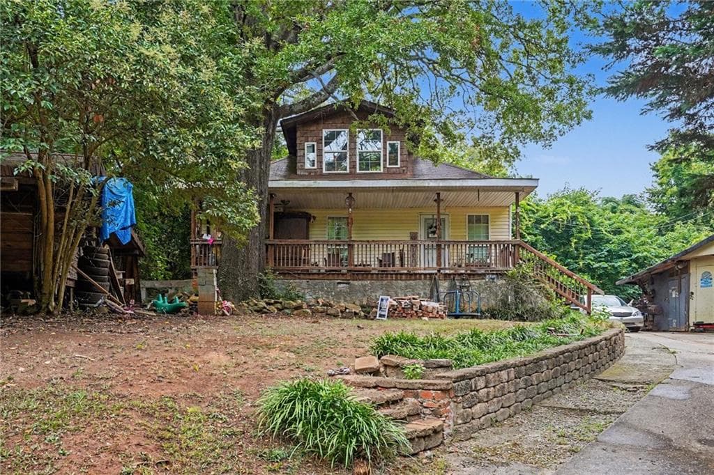 3 bedroom, 2 bathroom, 1,122 sq ft single family residence for sale at 319 W Broadway Street, Griffin, GA 30223 — photo 6