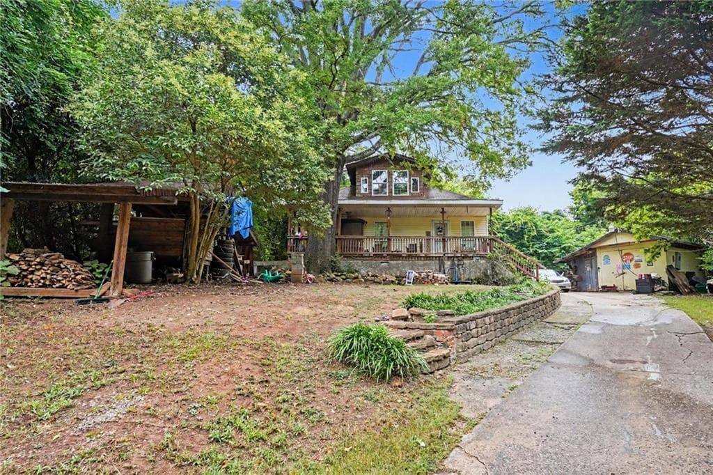 3 bedroom, 2 bathroom, 1,122 sq ft single family residence for sale at 319 W Broadway Street, Griffin, GA 30223 — photo 7
