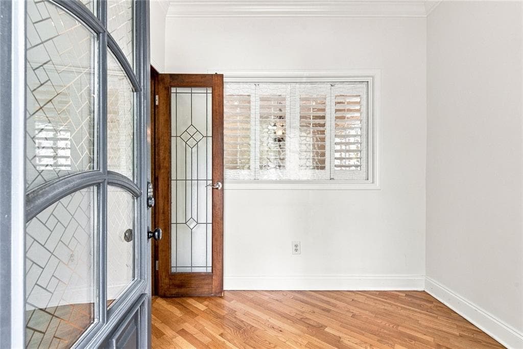3 bedroom, 2 bathroom, 1,476 sq ft single family residence for sale at 574 Wabash Avenue, Atlanta, GA 30312 — photo 4