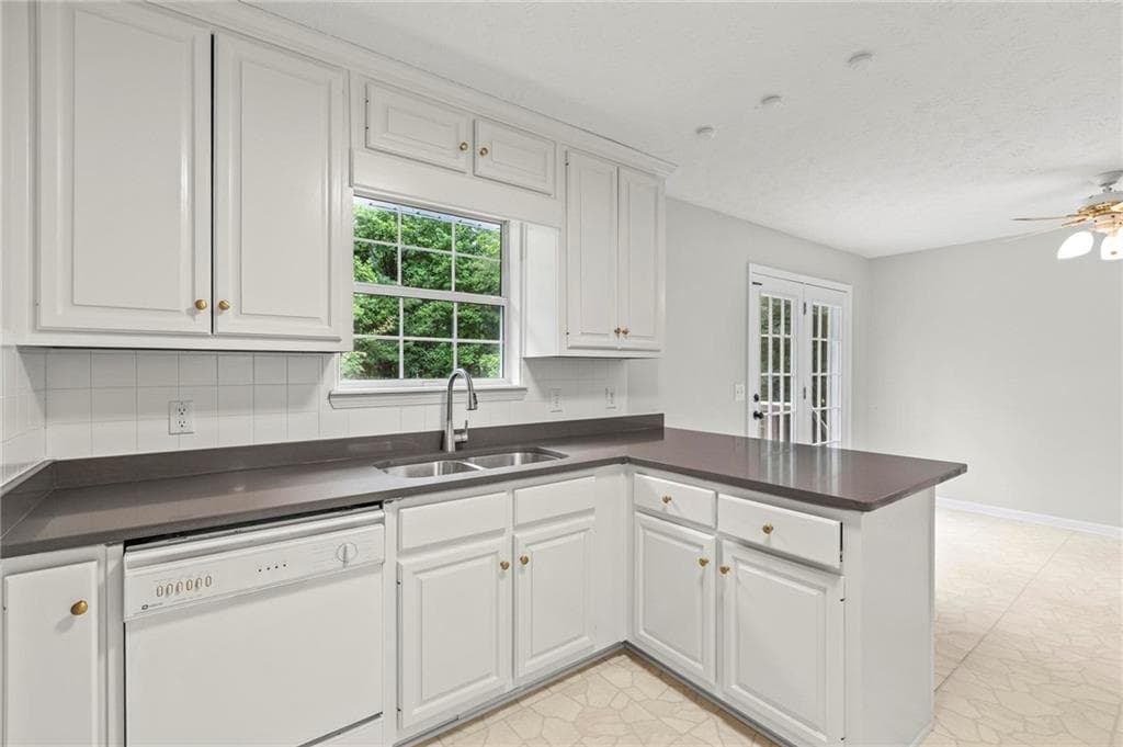 3 bedroom, 3 bathroom, 1,512 sq ft single family residence for rent at 6360 Mountain View Trail, Cumming, GA 30041 for $2,500 a month — photo 10