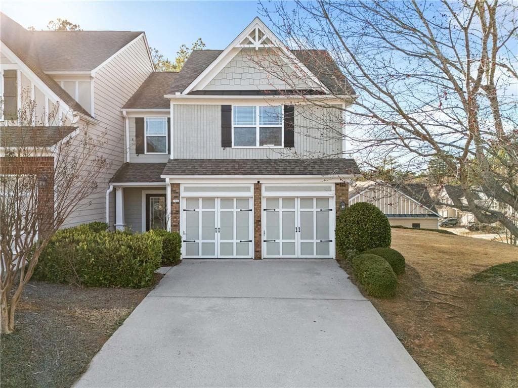 3 bedroom, 3 bathroom, 1,528 sq ft townhouse for sale at 124 Wiley Parc Circle, Woodstock, GA 30188 — photo 1 of 21