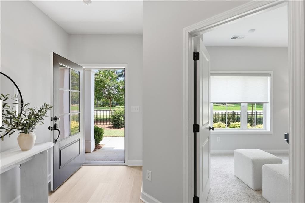 3 bedroom, 4 bathroom, 2,125 sq ft townhouse for sale at 1728 Evenstad Way, Smyrna, GA 30080 — photo 4