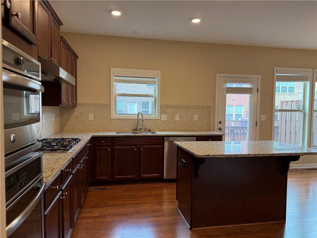 4 bedroom, 4 bathroom, 2,116 sq ft townhouse for rent at 3487 New Fawn Lane, Milton, GA 30004 for $2,900 a month — photo 8
