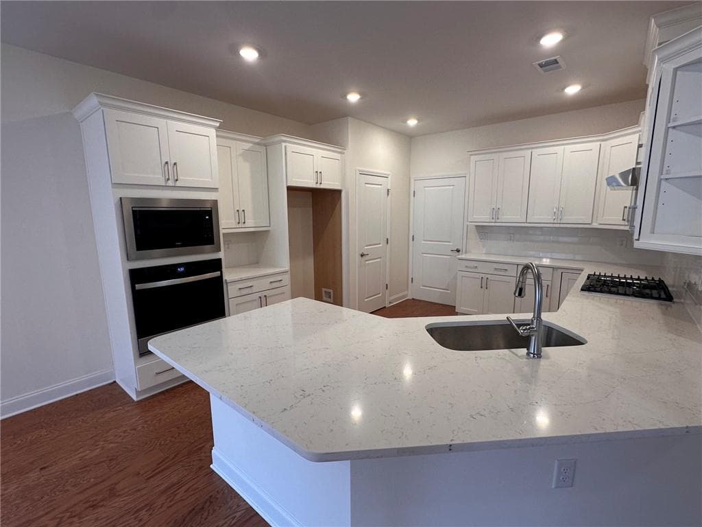 2 bedroom, 2 bathroom, 1,870 sq ft condominium for sale at 3715 Baguette Court 102, Cumming, GA 30028 — photo 6